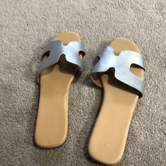 Flipflops - Picture 3 of 3